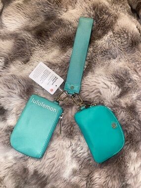 lululemon dual pouch wristlet green